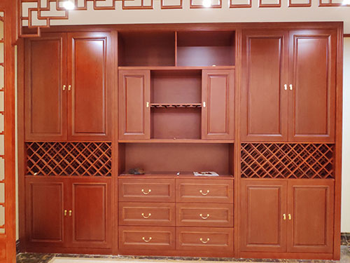 潮州中式家居装修之中式酒柜装修效果图